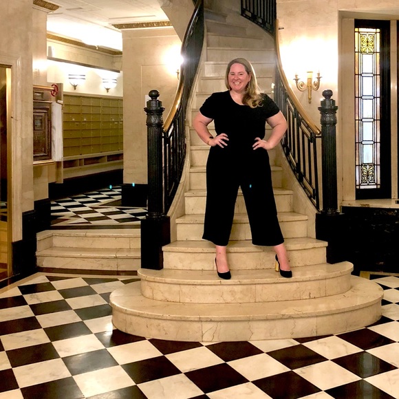 Meet your Posher, Brooke - Picture 3 of 4